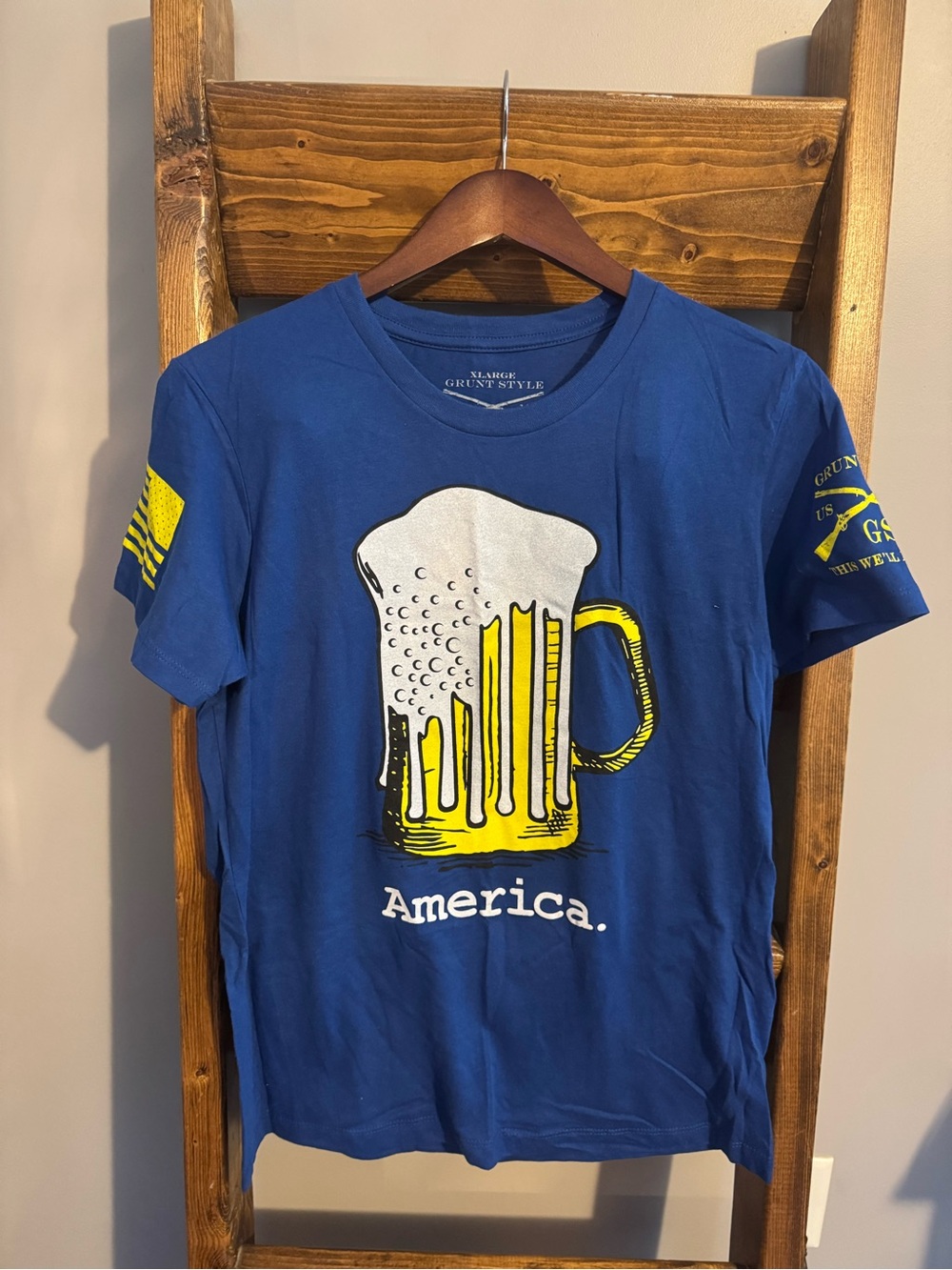 Grunt Style Blue 'America' Beer Graphic Short Sleeve Tee